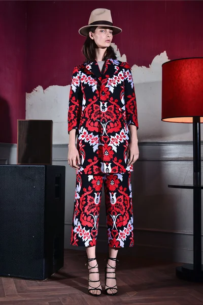 Look 17